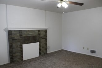 Building Photo - 372 I St
