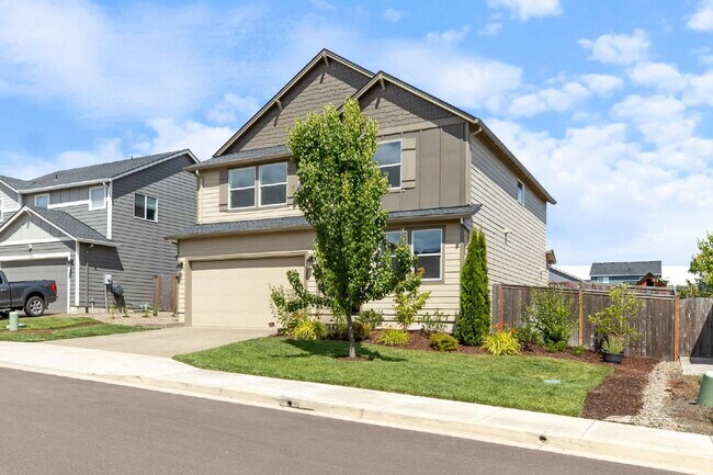 Foto del edificio - Large Recent Construction Home with Bonus Room!