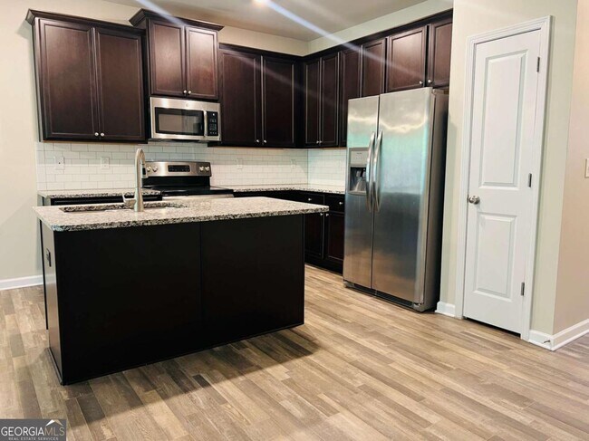 Foto del edificio - 4957 Elm Brook Dr