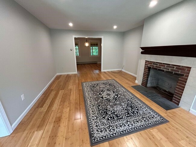 Foto del edificio - 41 Boulder Brook Dr