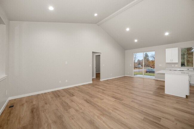 Foto del edificio - 3BR / 2BA New Construction Low Maintenance...