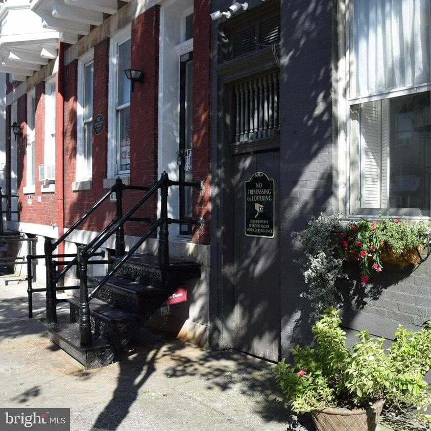 Foto principal - 106 N Market St