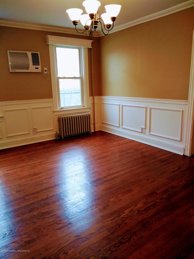 Foto del edificio - 2 bedroom in Staten Island NY 10307