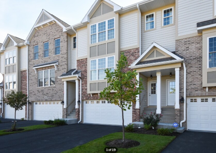 2603 Chelsey St, Buffalo Grove, IL 60089 Townhome Rentals in Buffalo