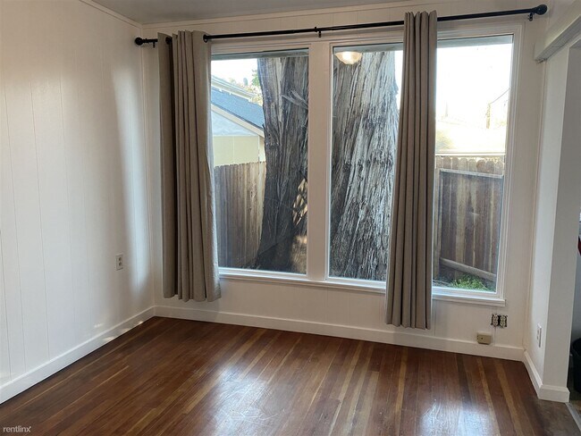 Building Photo - 1 br, 1 bath 4plex - 815 19th Street A