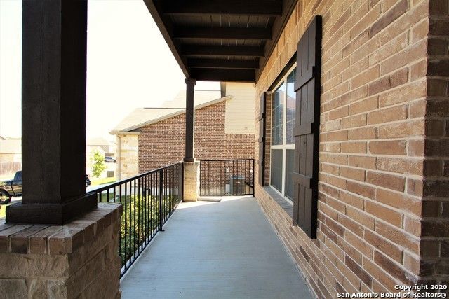Foto del edificio - 4937 BATTLE LAKE ST