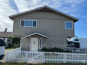 Building Photo - 2170 Seaview Ave