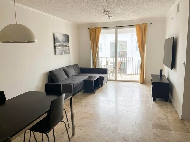 Foto del edificio - 17100 N Bay Rd