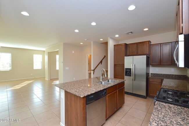 Foto del edificio - 4451 E Remington Dr