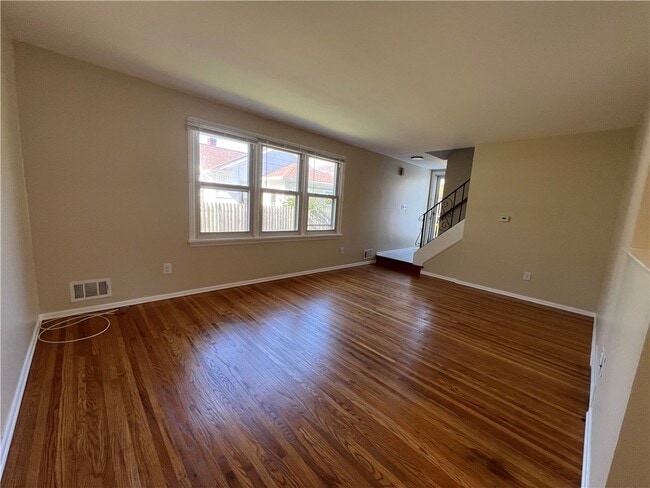 Building Photo - 1165 Whitney Road East