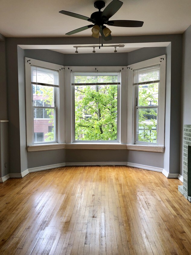 Foto principal - 1460 W Erie St