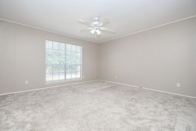 Foto del edificio - 6111 Fondren Rd