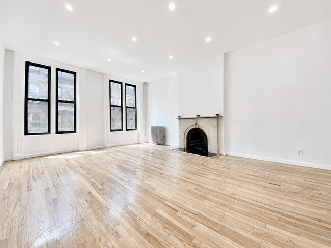 Foto del edificio - 54 W 9th St