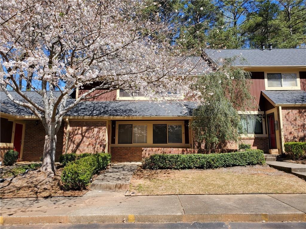 14 Country Pl Ct, Alpharetta, GA 30005 Condo for Rent in Alpharetta