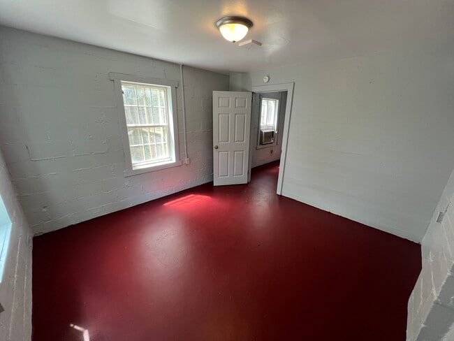 Building Photo - 313 Appian Dr