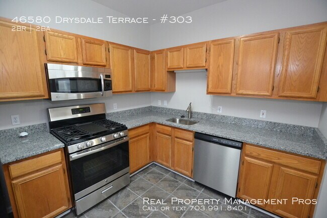 Foto del edificio - 46580 Drysdale Terrace