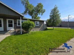 Building Photo - 2556 9th Ave N