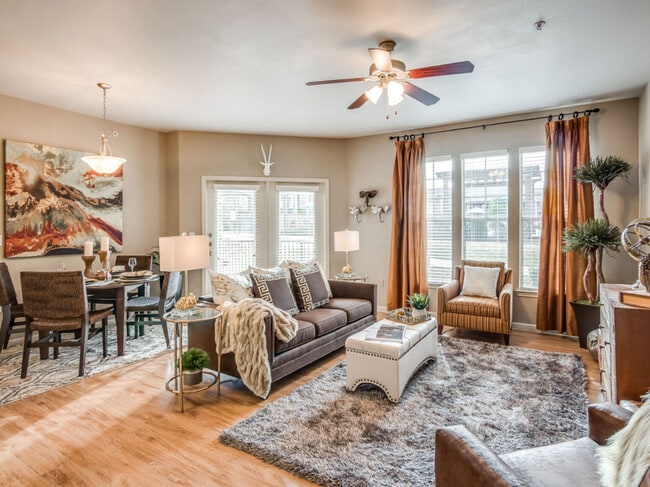 Interior Photo - Riverside Villas Apartments
