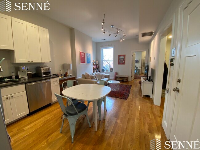 Foto del edificio - 194 Central St