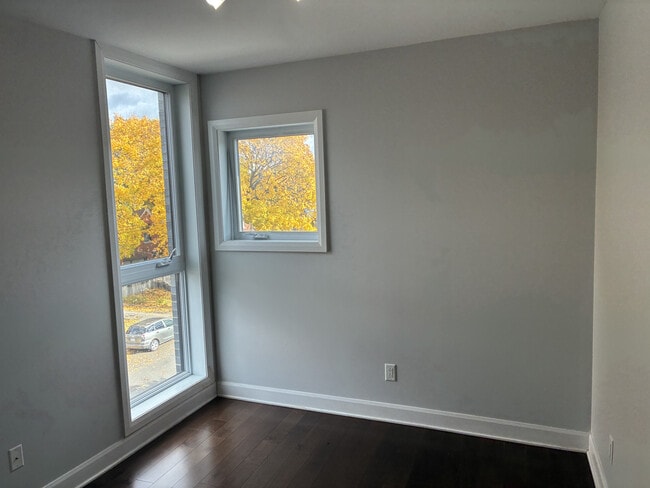 Photo du bâtiment - 7070 Chem. de la Côte St Luc