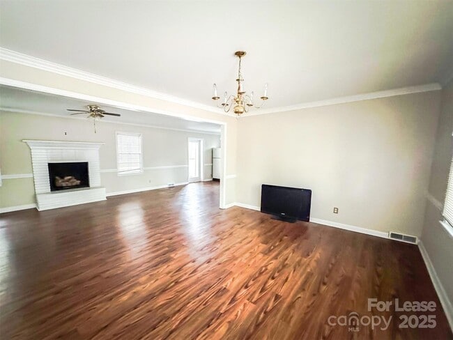 Building Photo - 9454 Flowes Store Rd