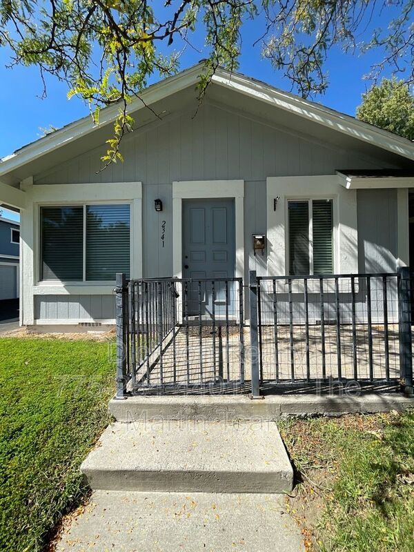 Primary Photo - 2341 Rock Blvd