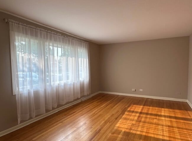 Foto del edificio - 509 E Park Ave