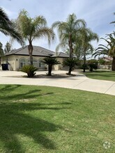 Building Photo - 5553 Bussell Rd
