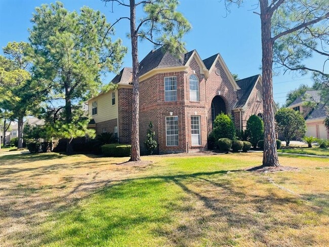 Building Photo - 13110 Spartan Ct