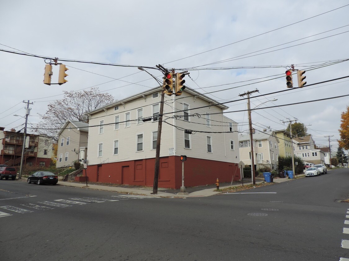Exterior - 86 North St