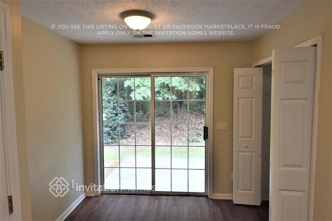 Foto del edificio - 3676 Southwick Dr NW