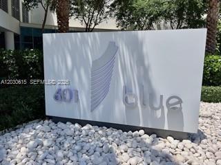 Foto del edificio - 601 NE 36th St