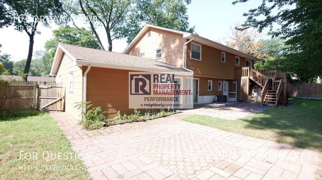 Foto del edificio - 16 Jordan Dr