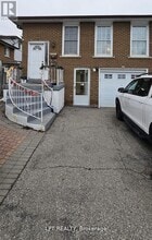 Building Photo - 382 Pinemeadow Ave