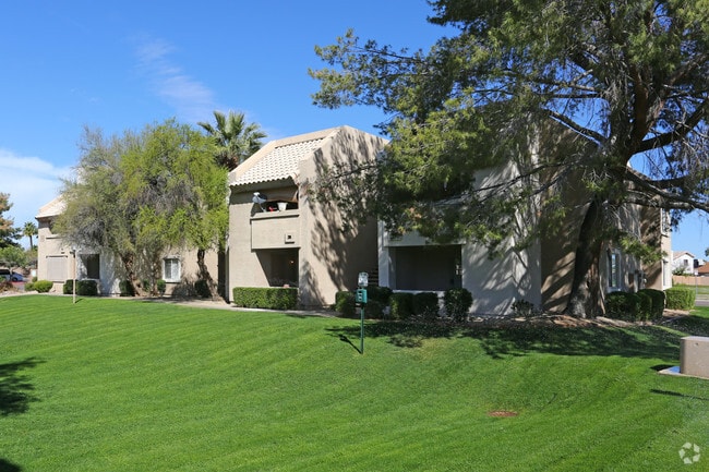 Building Photo - Galleria Apartments