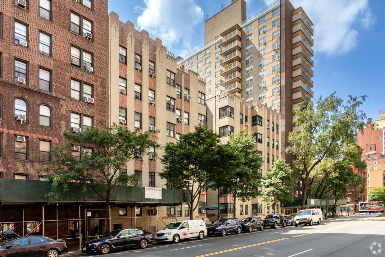 Primary Photo - 420 E 86th St