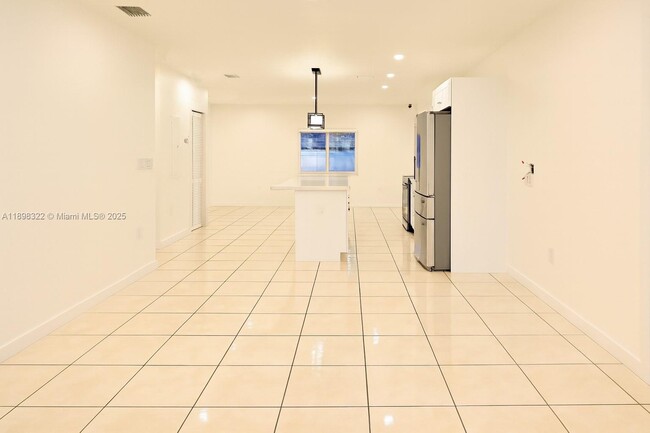 Foto del edificio - 2312 NW 82nd St