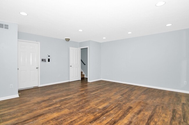 Building Photo - Experience a Spacious Modern Living at Pri...