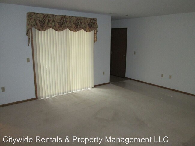 Foto del edificio - 2 br, 2 bath Apartment - 3651 E Barbara Ct #8