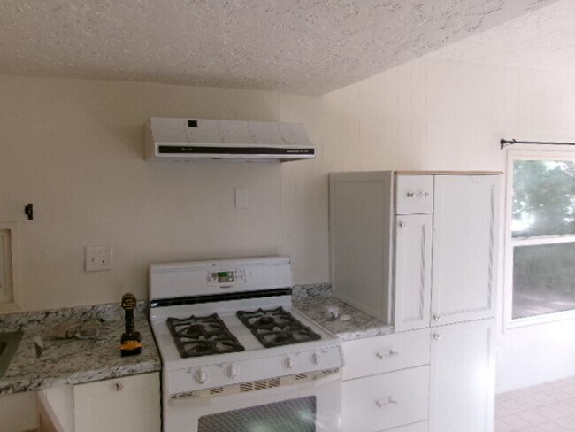 Foto del edificio - 1321-1323 Five Mile