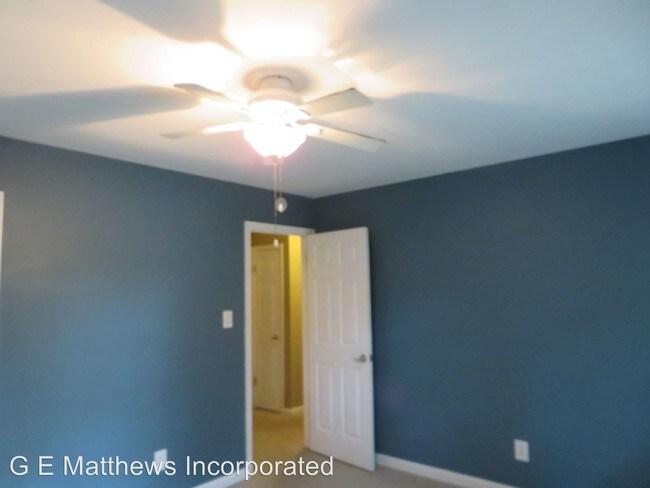 Building Photo - 4 br, 2 bath House - 200 Archer Avenue
