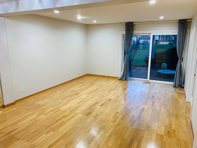 Foto del edificio - 236 Cascade Dr