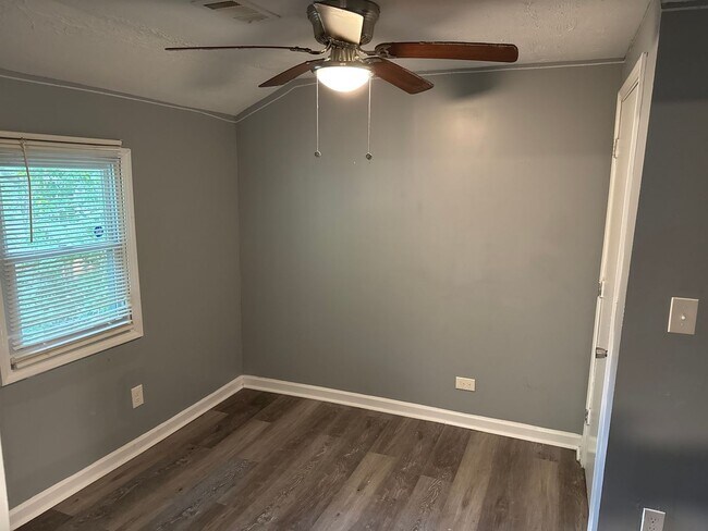 Foto del edificio - 2 bed 1 Bath Home