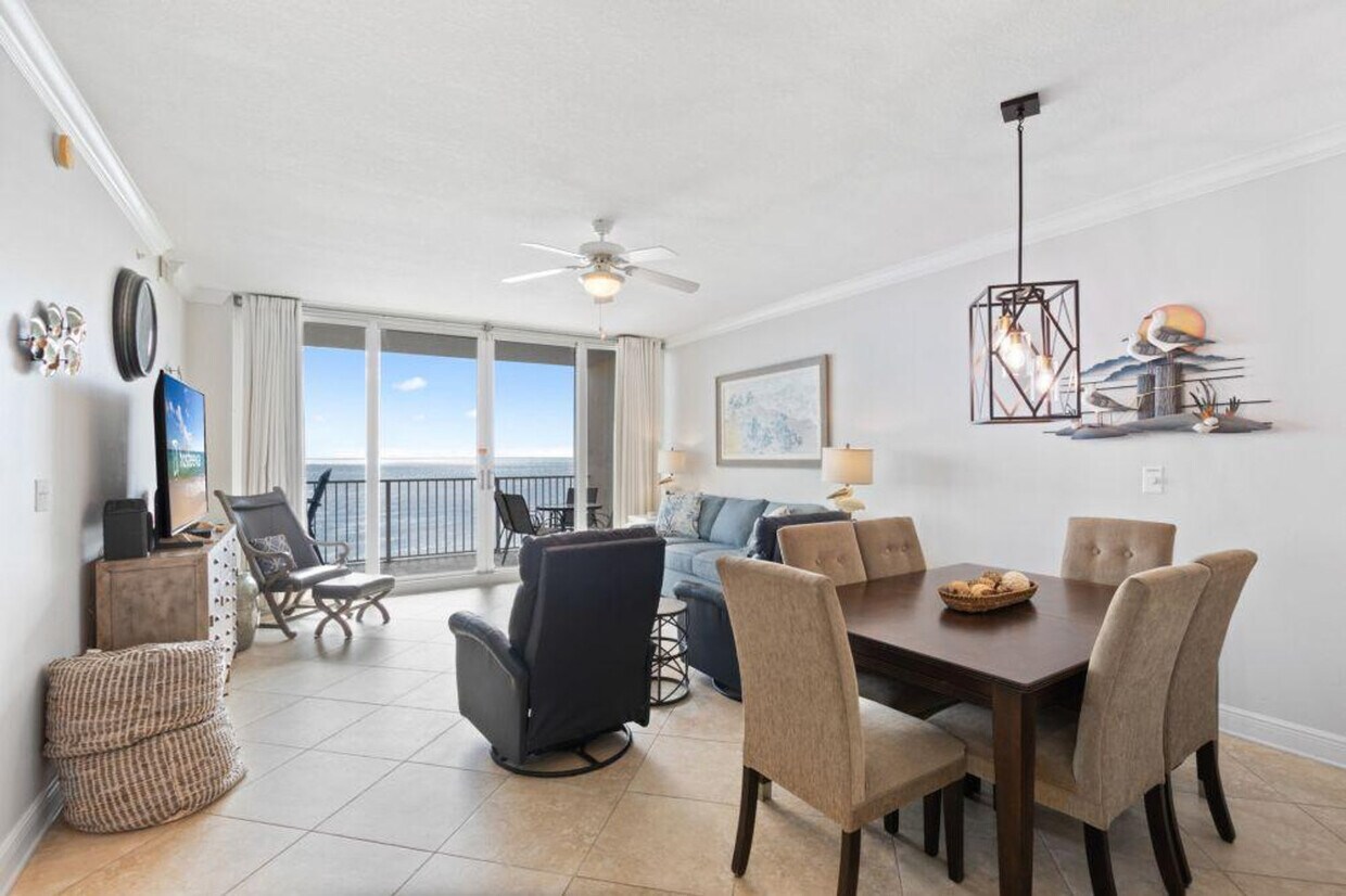 Foto principal - 365 E Beach Blvd