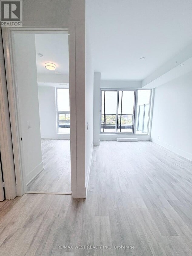 Building Photo - 115 Denison Ave