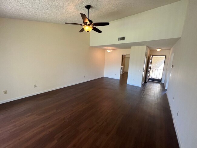 Foto del edificio - Nice Coronado II model home in Leisure Village 55+ Living