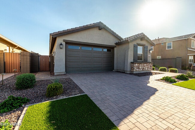 Building Photo - 3451 W Verde River Rd