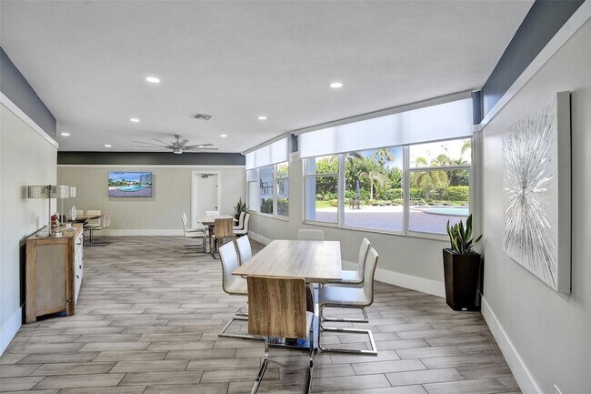 Foto del edificio - 301 N Ocean Blvd