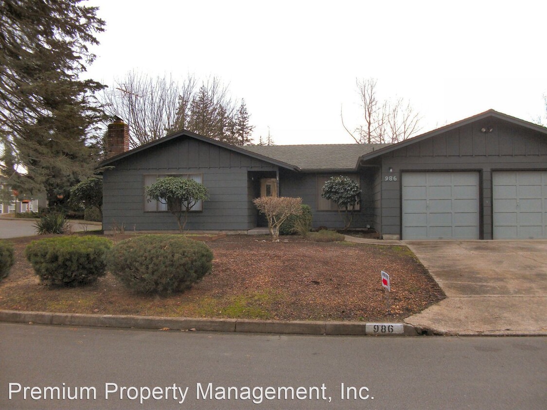 Foto principal - 3 br, 2 bath House - 986 Nightingale Court NE