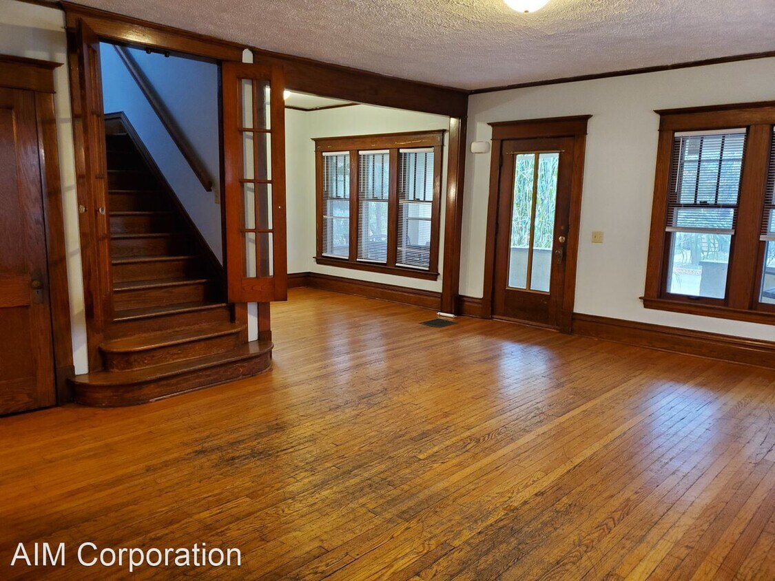 Foto principal - 4 br, 1.5 bath House - 928 W Lovell Street